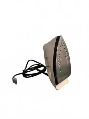 Black & Decker Quick 'N Easy 310 Steam Iron | Model IM310 - White & Blue